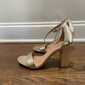 Gold block heels, a new day